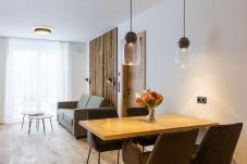 Ferienwohnung in Fiss - Ferienwohnung # 11 mit 1 Schlafzimmer und Balkon