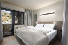 Aparthotel in Kaprun - Doppelzimmer mit Balkon