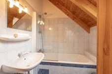 Chalet in St. Georgen am Kreischberg - Ferienhaus # 31 mit 2 Schlafzimmern für 6 Personen 