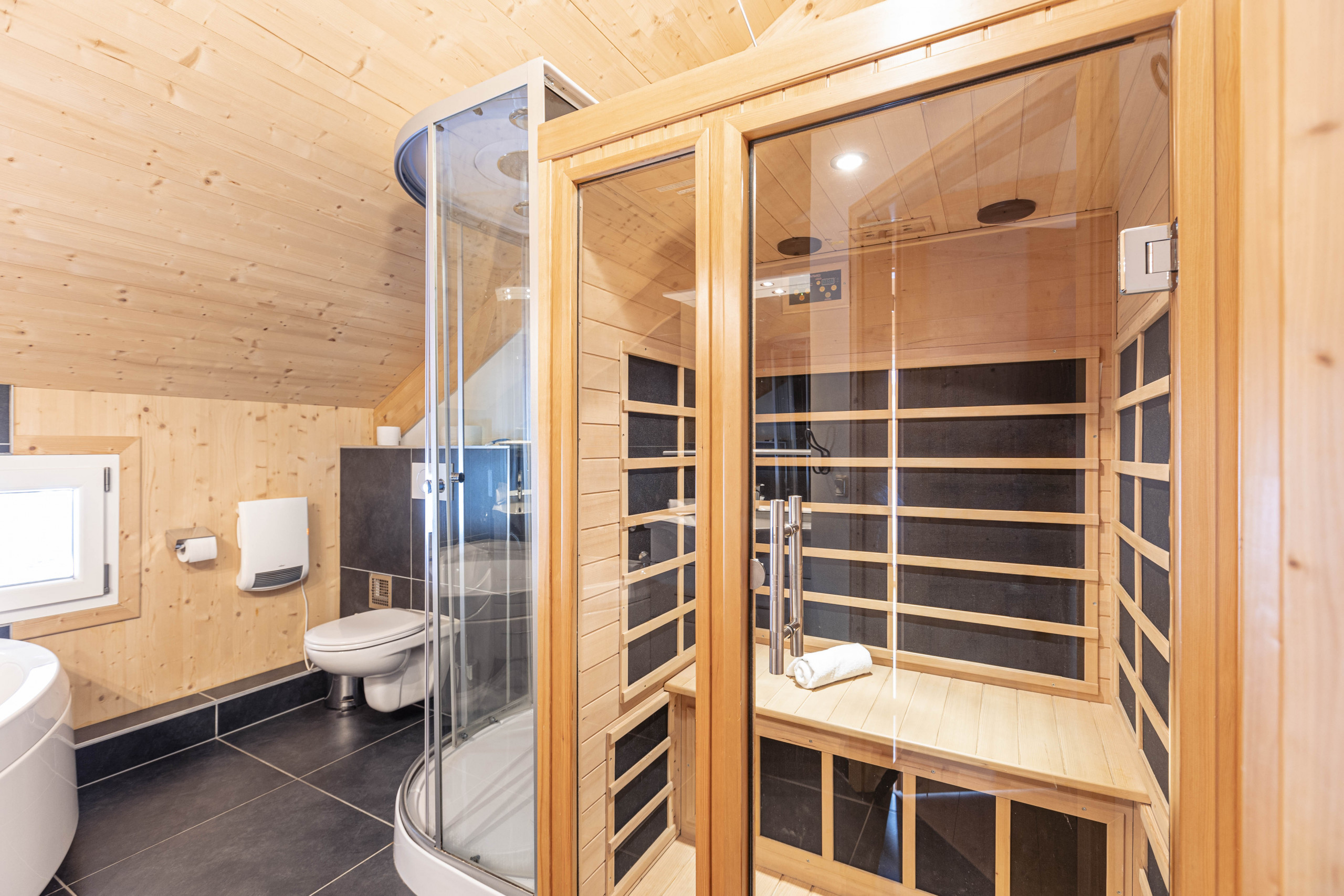  in Murau - Ferienhaus # 22 mit 4 Schlafzimmern & IR-Sauna