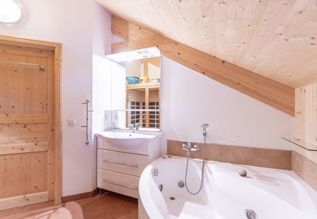 Chalet in Murau - Ferienhaus # 22 mit 4 Schlafzimmern & IR-Sauna Chalet in Murau - Ferienhaus # 22 mit 4 Schlafzimmern & IR-Sauna