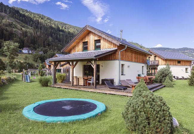 Chalet in Murau - Ferienhaus # 22 mit 4 Schlafzimmern & IR-Sauna Chalet in Murau - Ferienhaus # 22 mit 4 Schlafzimmern & IR-Sauna