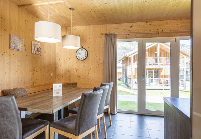Ferienhaus in St. Georgen am Kreischberg - Chalet # 2a mit 4 Schlafzimmer, IR-Sauna & Whirlpool Ferienhaus in St. Georgen am Kreischberg - Chalet # 2a mit 4 Schlafzimmer, IR-Sauna & Whirlpool