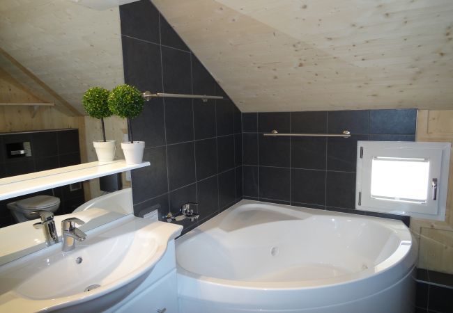 Ferienhaus in St. Georgen am Kreischberg - Chalet # 4a mit 2 Schlafzimmern & IR-Sauna Ferienhaus in St. Georgen am Kreischberg - Chalet # 4a mit 2 Schlafzimmern & IR-Sauna