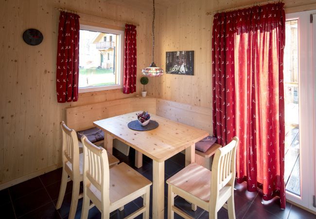 Ferienhaus in St. Georgen am Kreischberg - Chalet # 4a mit 2 Schlafzimmern & IR-Sauna Ferienhaus in St. Georgen am Kreischberg - Chalet # 4a mit 2 Schlafzimmern & IR-Sauna