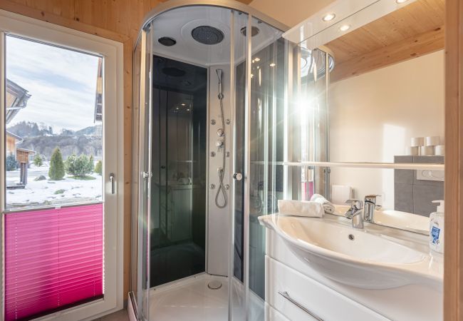 Chalet in Murau - Superior Ferienhaus # 15 mit IR-Sauna & Whirlpool Chalet in Murau - Superior Ferienhaus # 15 mit IR-Sauna & Whirlpool