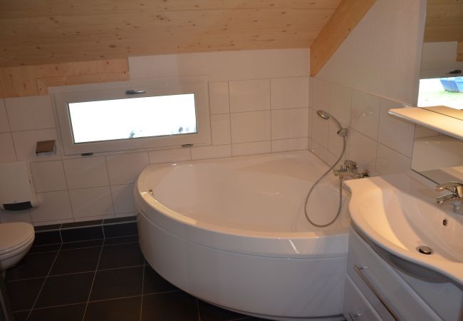 Chalet in Murau - Ferienhaus Classic # 21a mit 4 Schlafzimmern & IR-Sauna Chalet in Murau - Ferienhaus Classic # 21a mit 4 Schlafzimmern & IR-Sauna