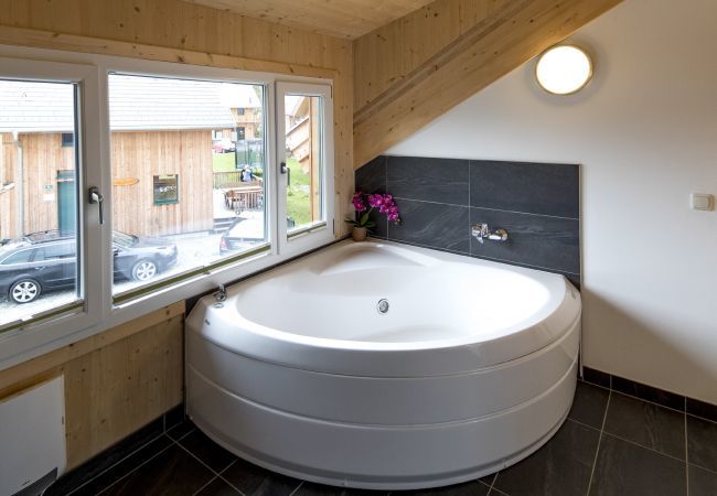 Ferienhaus in St. Georgen am Kreischberg - Chalet # 7 mit 3 Schlafzimmern & IR-Sauna Ferienhaus in St. Georgen am Kreischberg - Chalet # 7 mit 3 Schlafzimmern & IR-Sauna