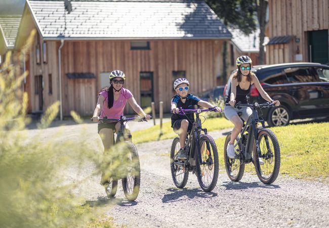 Ferienhaus in St. Georgen am Kreischberg - Chalet # 7 mit 3 Schlafzimmern & IR-Sauna Ferienhaus in St. Georgen am Kreischberg - Chalet # 7 mit 3 Schlafzimmern & IR-Sauna
