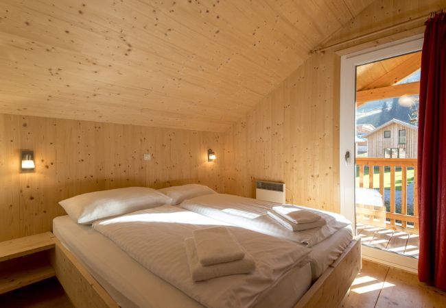 Ferienhaus in St. Georgen am Kreischberg - Chalet # 9 mit 2 Schlafzimmern & IR-Sauna Ferienhaus in St. Georgen am Kreischberg - Chalet # 9 mit 2 Schlafzimmern & IR-Sauna