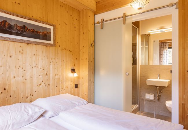 Chalet in Pichl bei Schladming - Superior Chalet # 02 mit Sauna & Whirlwanne innen Chalet in Pichl bei Schladming - Superior Chalet # 02 mit Sauna & Whirlwanne innen