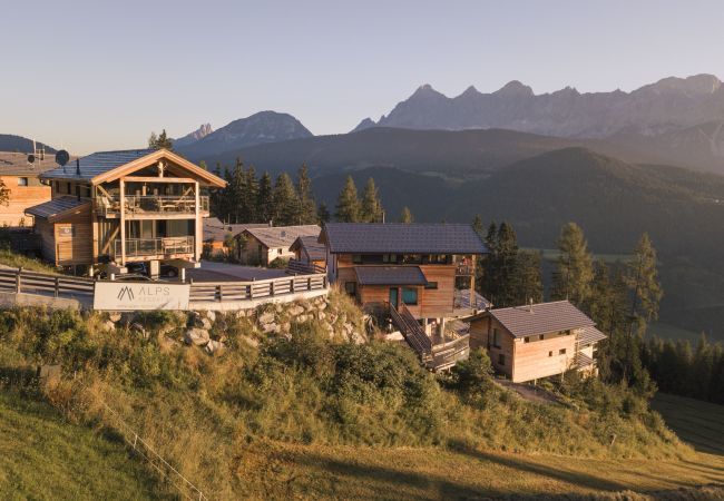 Chalet in Pichl bei Schladming - Superior Chalet # 04 mit Sauna & Whirlwanne innen Chalet in Pichl bei Schladming - Superior Chalet # 04 mit Sauna & Whirlwanne innen