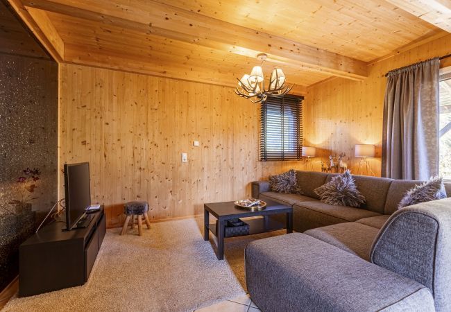 Chalet in Stadl an der Mur - Ferienhaus # 124 mit 4 Schlafzimmer und IR-Sauna Chalet in Stadl an der Mur - Ferienhaus # 124 mit 4 Schlafzimmer und IR-Sauna