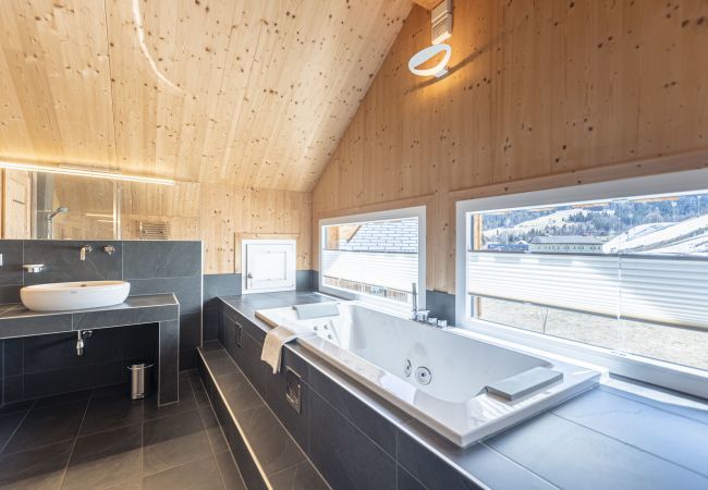 Ferienhaus in St. Georgen am Kreischberg - Superior Chalet # 23 mit IR-Sauna & Whirlpool Ferienhaus in St. Georgen am Kreischberg - Superior Chalet # 23 mit IR-Sauna & Whirlpool