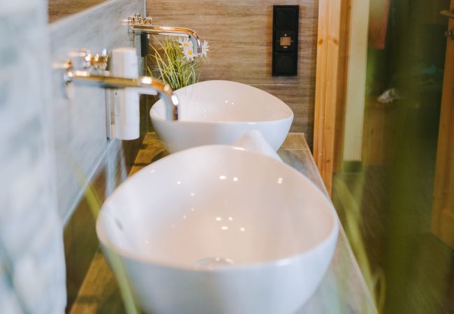 Ferienhaus in St. Georgen am Kreischberg - Superior Chalet # 29 mit Sauna & Whirlpool Ferienhaus in St. Georgen am Kreischberg - Superior Chalet # 29 mit Sauna & Whirlpool