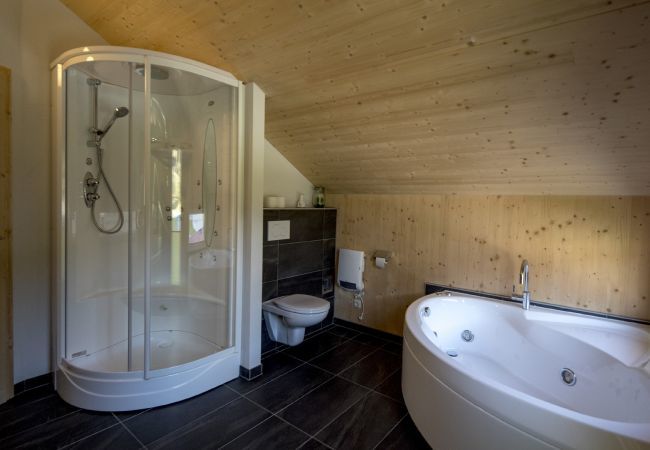 Ferienhaus in St. Georgen am Kreischberg - Chalet # 14a mit 4 Schlafzimmer, IR-Sauna & Whirlpool Ferienhaus in St. Georgen am Kreischberg - Chalet # 14a mit 4 Schlafzimmer, IR-Sauna & Whirlpool
