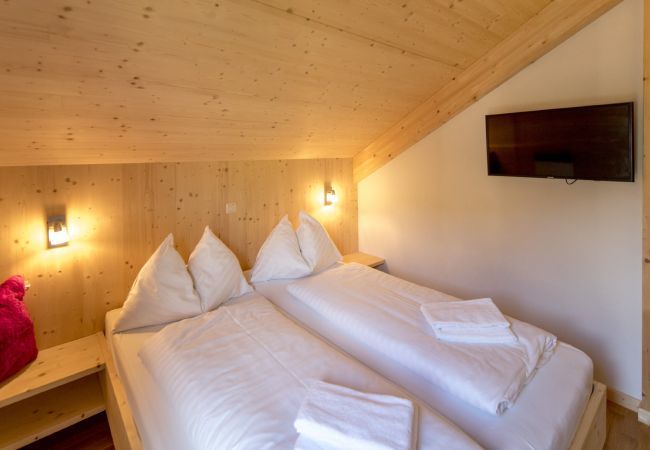 Ferienhaus in St. Georgen am Kreischberg - Chalet # 14a mit 4 Schlafzimmer, IR-Sauna & Whirlpool Ferienhaus in St. Georgen am Kreischberg - Chalet # 14a mit 4 Schlafzimmer, IR-Sauna & Whirlpool