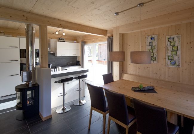 Ferienhaus in St. Georgen am Kreischberg - Chalet # 14a mit 4 Schlafzimmer, IR-Sauna & Whirlpool Ferienhaus in St. Georgen am Kreischberg - Chalet # 14a mit 4 Schlafzimmer, IR-Sauna & Whirlpool