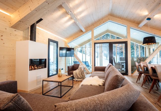 Chalet in Haus im Ennstal - Superior Ferienhaus mit 4 Schlafzimmern, Sauna & Whirlpool