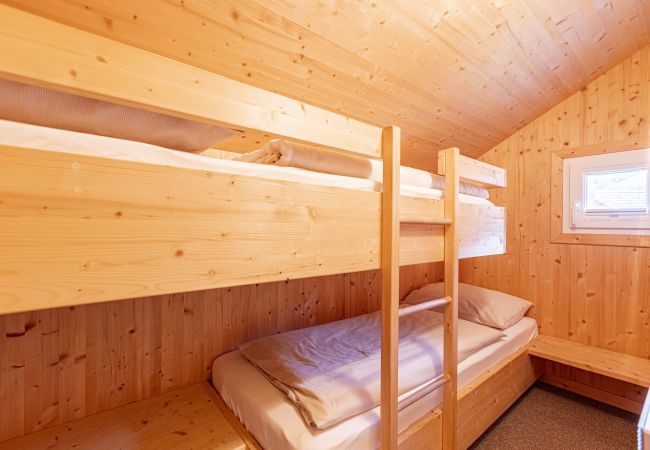 Ferienhaus in St. Georgen am Kreischberg - Chalet # 5 mit 3 Schlafzimmern & IR-Sauna Ferienhaus in St. Georgen am Kreischberg - Chalet # 5 mit 3 Schlafzimmern & IR-Sauna