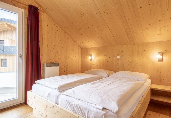 Ferienhaus in St. Georgen am Kreischberg - Chalet # 13a mit 3 Schlafzimmer, Sauna & Whirlpool Ferienhaus in St. Georgen am Kreischberg - Chalet # 13a mit 3 Schlafzimmer, Sauna & Whirlpool