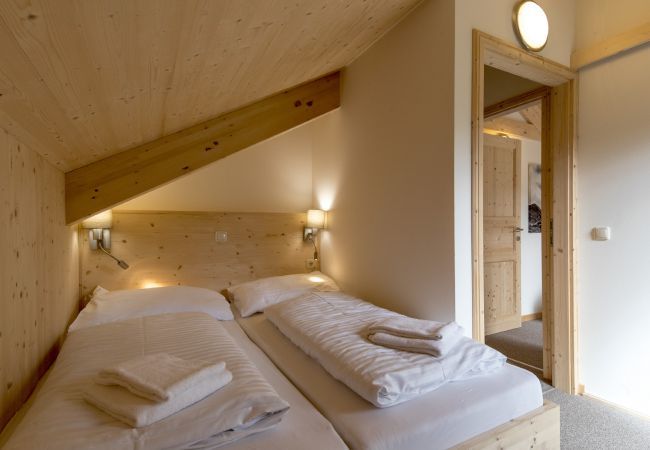 Ferienhaus in St. Georgen am Kreischberg - Superior Chalet # 66 mit IR-Sauna & Whirlpool Ferienhaus in St. Georgen am Kreischberg - Superior Chalet # 66 mit IR-Sauna & Whirlpool