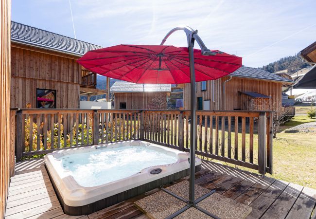 Ferienhaus in St. Georgen am Kreischberg - Chalet # 11b mit 2 Schlafzimmer, Sauna & Whirlpool Ferienhaus in St. Georgen am Kreischberg - Chalet # 11b mit 2 Schlafzimmer, Sauna & Whirlpool