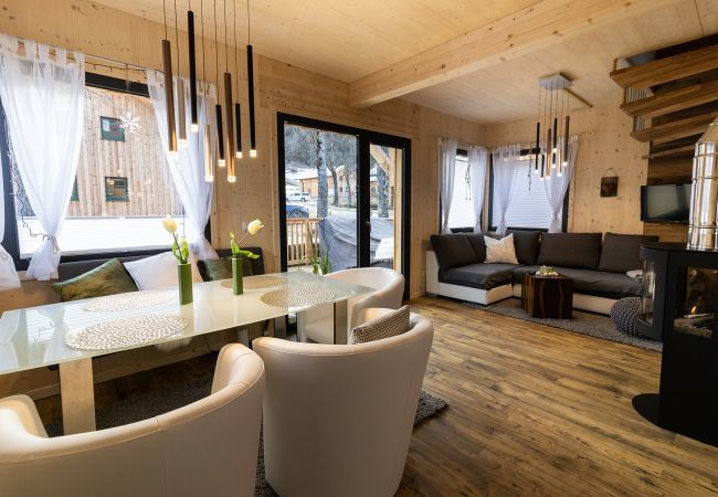 Ferienhaus in St. Georgen am Kreischberg - Chalet # 43b mit 3 Schlafzimmer, IR-Sauna & Whirlpool Ferienhaus in St. Georgen am Kreischberg - Chalet # 43b mit 3 Schlafzimmer, IR-Sauna & Whirlpool