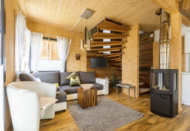 Ferienhaus in St. Georgen am Kreischberg - Chalet # 43b mit 3 Schlafzimmer, IR-Sauna & Whirlpool Ferienhaus in St. Georgen am Kreischberg - Chalet # 43b mit 3 Schlafzimmer, IR-Sauna & Whirlpool