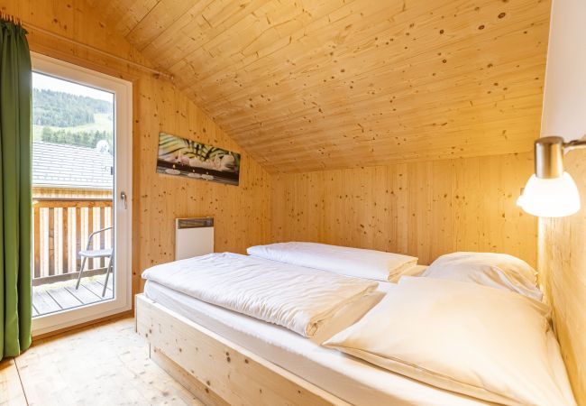 Ferienhaus in St. Georgen am Kreischberg - Chalet # 65b mit 4 Schlafzimmer, Sauna & Whirlpool Ferienhaus in St. Georgen am Kreischberg - Chalet # 65b mit 4 Schlafzimmer, Sauna & Whirlpool
