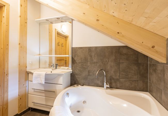 Ferienhaus in St. Georgen am Kreischberg - Chalet # 65b mit 4 Schlafzimmer, Sauna & Whirlpool Ferienhaus in St. Georgen am Kreischberg - Chalet # 65b mit 4 Schlafzimmer, Sauna & Whirlpool