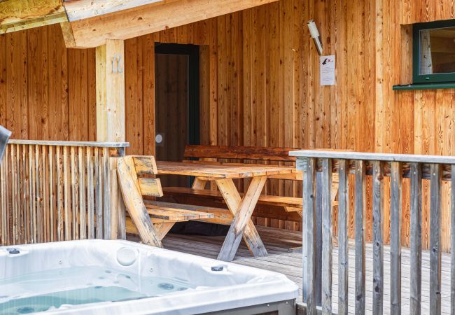 Ferienhaus in St. Georgen am Kreischberg - Superior Chalet # 39 mit IR-Sauna & Whirlpool Ferienhaus in St. Georgen am Kreischberg - Superior Chalet # 39 mit IR-Sauna & Whirlpool