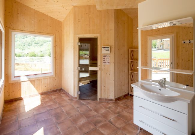 Ferienhaus in St. Georgen am Kreischberg - Chalet # 48 mit 4 Schlafzimmer, Sauna & Swim Spa Ferienhaus in St. Georgen am Kreischberg - Chalet # 48 mit 4 Schlafzimmer, Sauna & Swim Spa