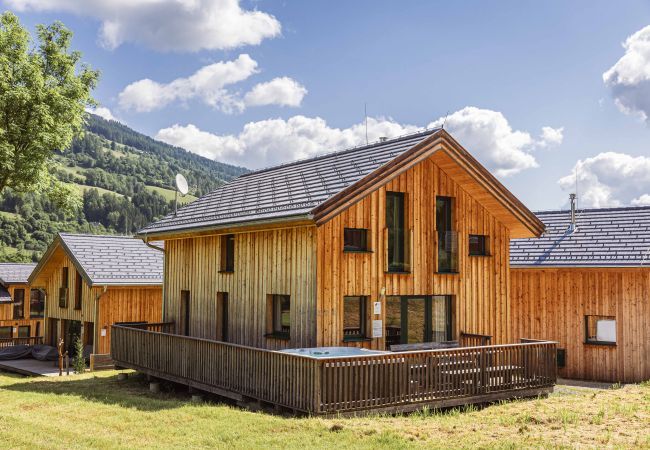 Ferienhaus in St. Georgen am Kreischberg - Chalet # 31a mit 4 Schlafzimmer, IR-Sauna & Whirlpool Ferienhaus in St. Georgen am Kreischberg - Chalet # 31a mit 4 Schlafzimmer, IR-Sauna & Whirlpool