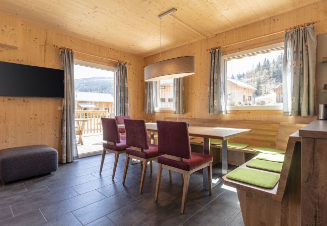 Ferienhaus in St. Georgen am Kreischberg - Chalet # 31b mit 4 Schlafzimmer, IR-Sauna & Whirlpool Ferienhaus in St. Georgen am Kreischberg - Chalet # 31b mit 4 Schlafzimmer, IR-Sauna & Whirlpool