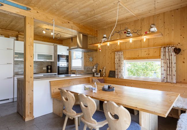 Ferienhaus in St. Georgen am Kreischberg - Chalet # 32b mit 4 Schlafzimmer, IR-Sauna & Whirlpool Ferienhaus in St. Georgen am Kreischberg - Chalet # 32b mit 4 Schlafzimmer, IR-Sauna & Whirlpool