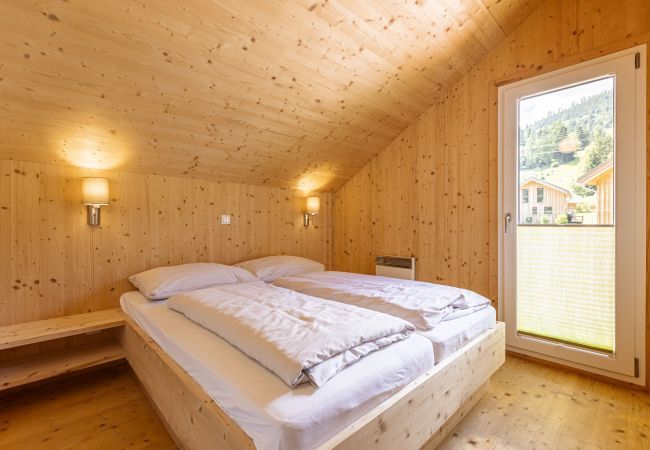 Ferienhaus in St. Georgen am Kreischberg - Chalet # 32b mit 4 Schlafzimmer, IR-Sauna & Whirlpool Ferienhaus in St. Georgen am Kreischberg - Chalet # 32b mit 4 Schlafzimmer, IR-Sauna & Whirlpool