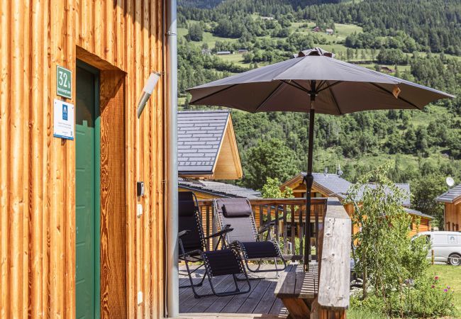 Ferienhaus in St. Georgen am Kreischberg - Chalet # 32b mit 4 Schlafzimmer, IR-Sauna & Whirlpool Ferienhaus in St. Georgen am Kreischberg - Chalet # 32b mit 4 Schlafzimmer, IR-Sauna & Whirlpool