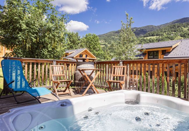 Ferienhaus in St. Georgen am Kreischberg - Chalet # 32b mit 4 Schlafzimmer, IR-Sauna & Whirlpool Ferienhaus in St. Georgen am Kreischberg - Chalet # 32b mit 4 Schlafzimmer, IR-Sauna & Whirlpool