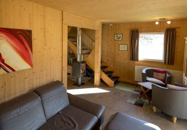 Ferienhaus in St. Georgen am Kreischberg - Chalet # 12a mit 4 Schlafzimmer, IR-Sauna & Whirlpool Ferienhaus in St. Georgen am Kreischberg - Chalet # 12a mit 4 Schlafzimmer, IR-Sauna & Whirlpool