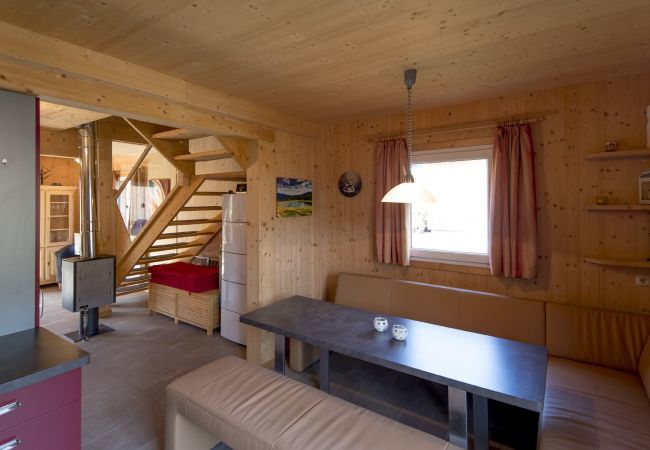 Ferienhaus in St. Georgen am Kreischberg - Chalet # 12b mit 4 Schlafzimmer, IR-Sauna & Whirlpool Ferienhaus in St. Georgen am Kreischberg - Chalet # 12b mit 4 Schlafzimmer, IR-Sauna & Whirlpool