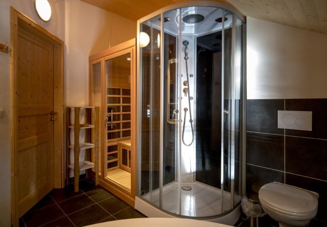Ferienhaus in St. Georgen am Kreischberg - Chalet # 12b mit 4 Schlafzimmer, IR-Sauna & Whirlpool Ferienhaus in St. Georgen am Kreischberg - Chalet # 12b mit 4 Schlafzimmer, IR-Sauna & Whirlpool