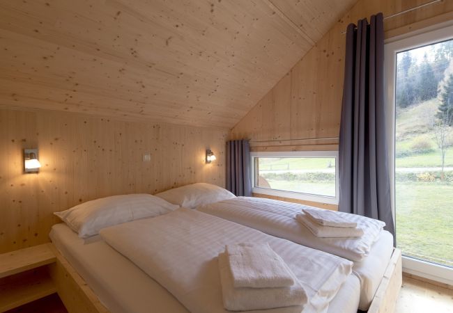 Ferienhaus in St. Georgen am Kreischberg - Chalet # 25b mit 4 Schlafzimmer, IR-Sauna & Whirlpool Ferienhaus in St. Georgen am Kreischberg - Chalet # 25b mit 4 Schlafzimmer, IR-Sauna & Whirlpool