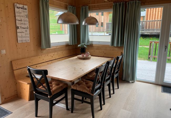 Chalet in St. Georgen am Kreischberg - Chalet # 16 mit 4 Schlafzimmer, Sauna & Whirlpool Chalet in St. Georgen am Kreischberg - Chalet # 16 mit 4 Schlafzimmer, Sauna & Whirlpool