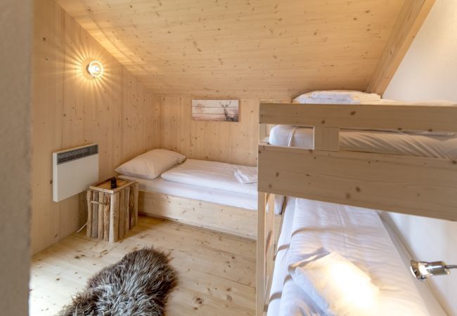 Ferienhaus in St. Georgen am Kreischberg - Chalet # 3 mit 4 Schlafzimmer, IR-Sauna & Whirlpool Ferienhaus in St. Georgen am Kreischberg - Chalet # 3 mit 4 Schlafzimmer, IR-Sauna & Whirlpool