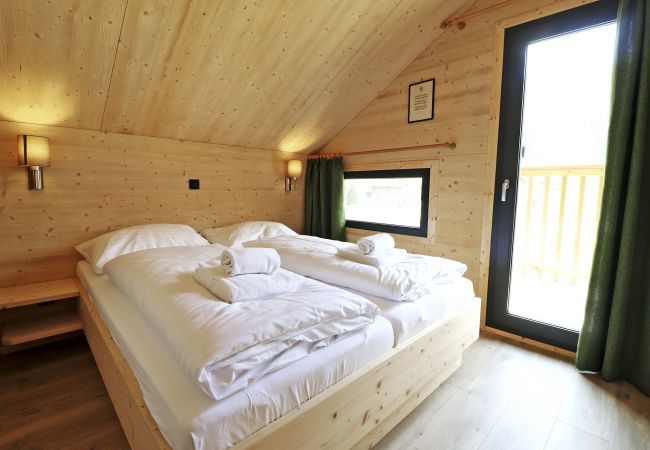 Ferienhaus in Hohentauern - Superior Ferienhaus # 57 mit IR-Sauna & Whirlwanne Ferienhaus in Hohentauern - Superior Ferienhaus # 57 mit IR-Sauna & Whirlwanne