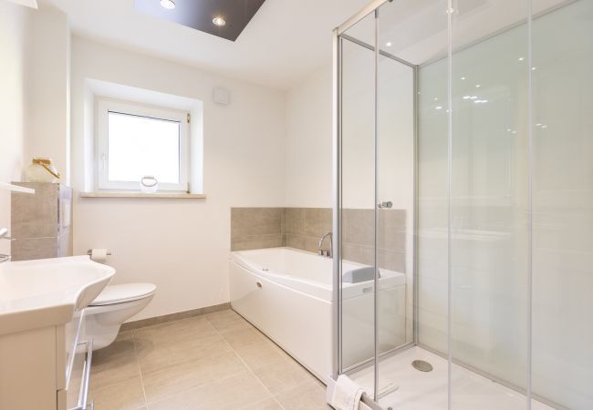 Ferienwohnung in Eisenerz - Classic Ferienwohnung mit Whirlwanne  Ferienwohnung in Eisenerz - Classic Ferienwohnung mit Whirlwanne