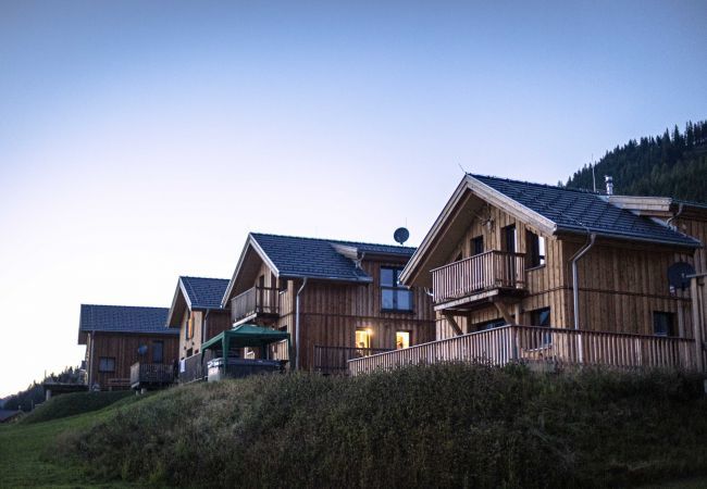 Ferienhaus in Hohentauern - Premium Ferienhaus # 56 mit IR-Sauna & Whirlpool Ferienhaus in Hohentauern - Premium Ferienhaus # 56 mit IR-Sauna & Whirlpool