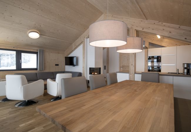 Chalet in Pichl bei Schladming - Superior Chalet # 10 mit Sauna und Whirlwanne innen Chalet in Pichl bei Schladming - Superior Chalet # 10 mit Sauna und Whirlwanne innen