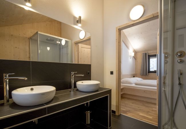 Chalet in Pichl bei Schladming - Superior Chalet # 10 mit Sauna und Whirlwanne innen Chalet in Pichl bei Schladming - Superior Chalet # 10 mit Sauna und Whirlwanne innen